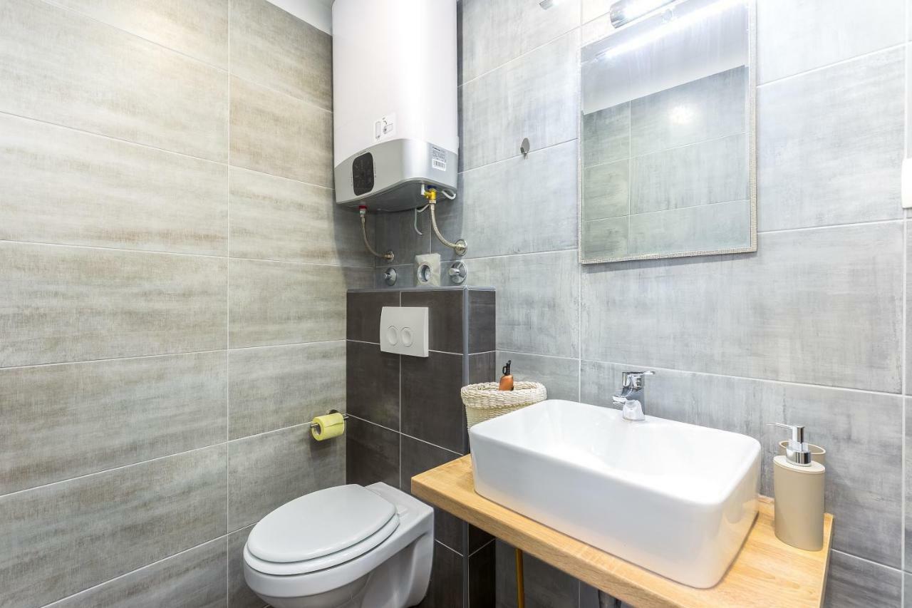 Apartments In The City غييكا المظهر الخارجي الصورة