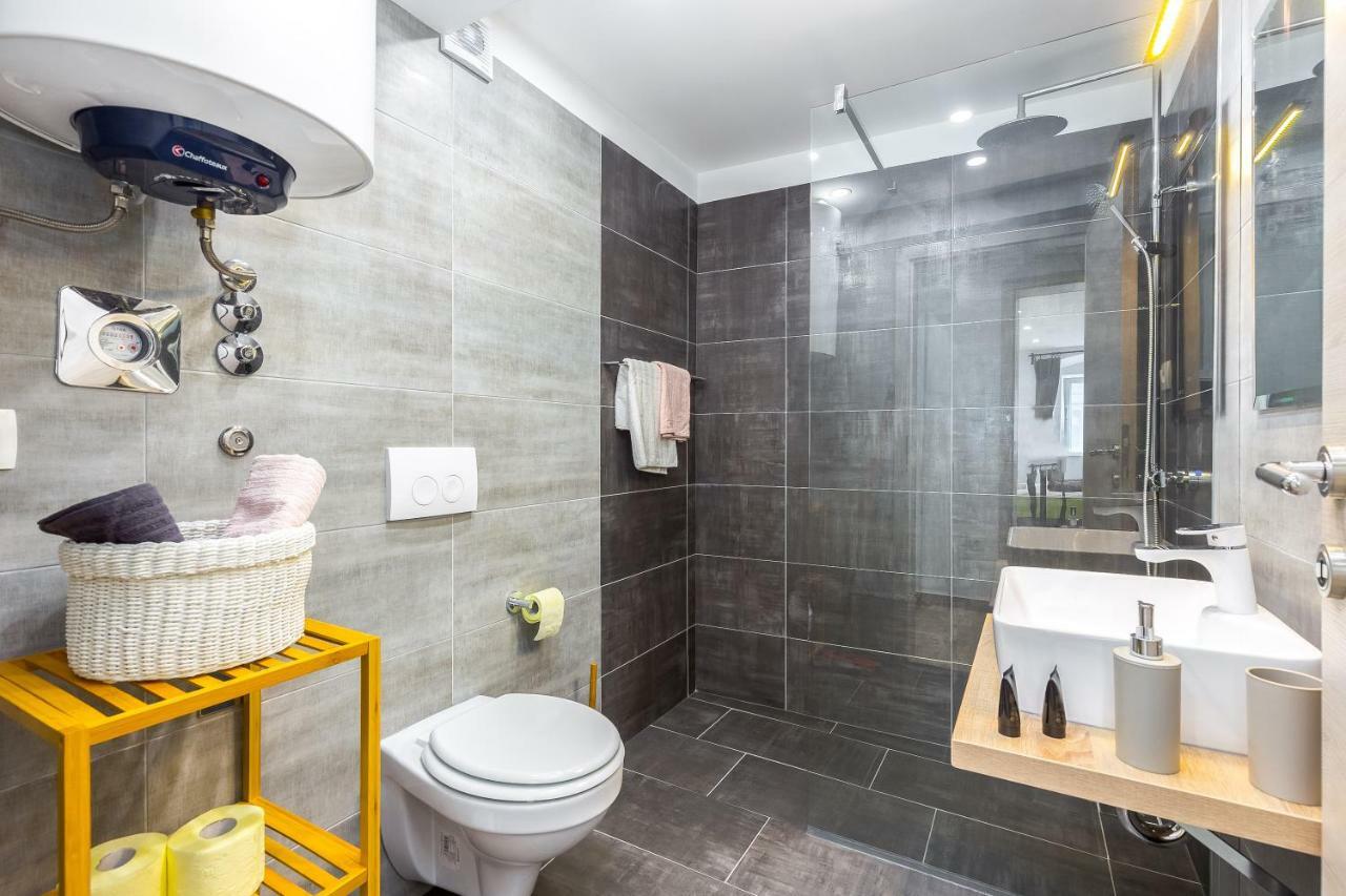 Apartments In The City غييكا المظهر الخارجي الصورة