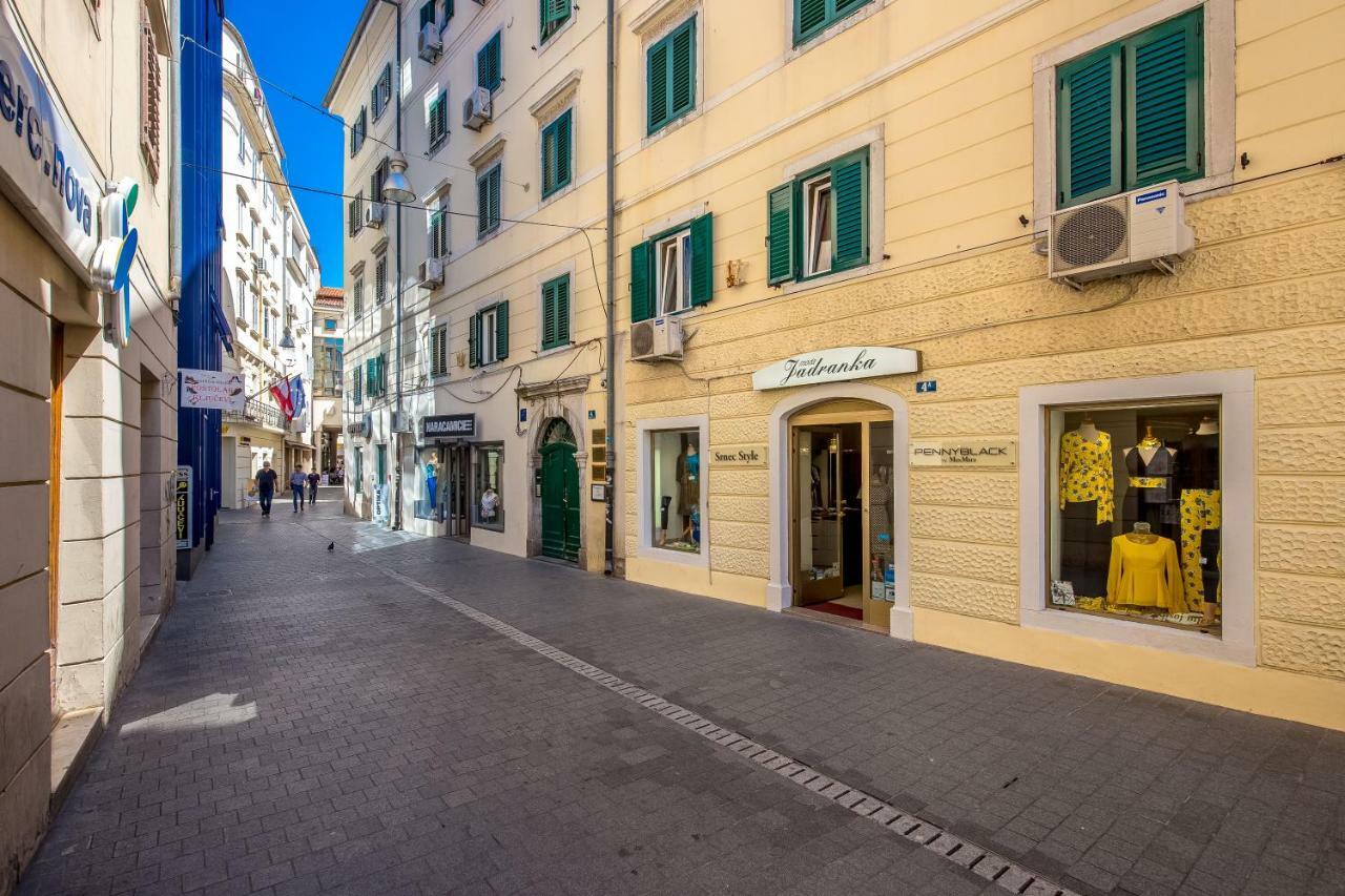 Apartments In The City غييكا المظهر الخارجي الصورة